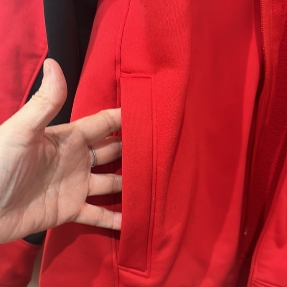 Under Armour men’s size M red and black zip up jacket - Picture 3 of 5